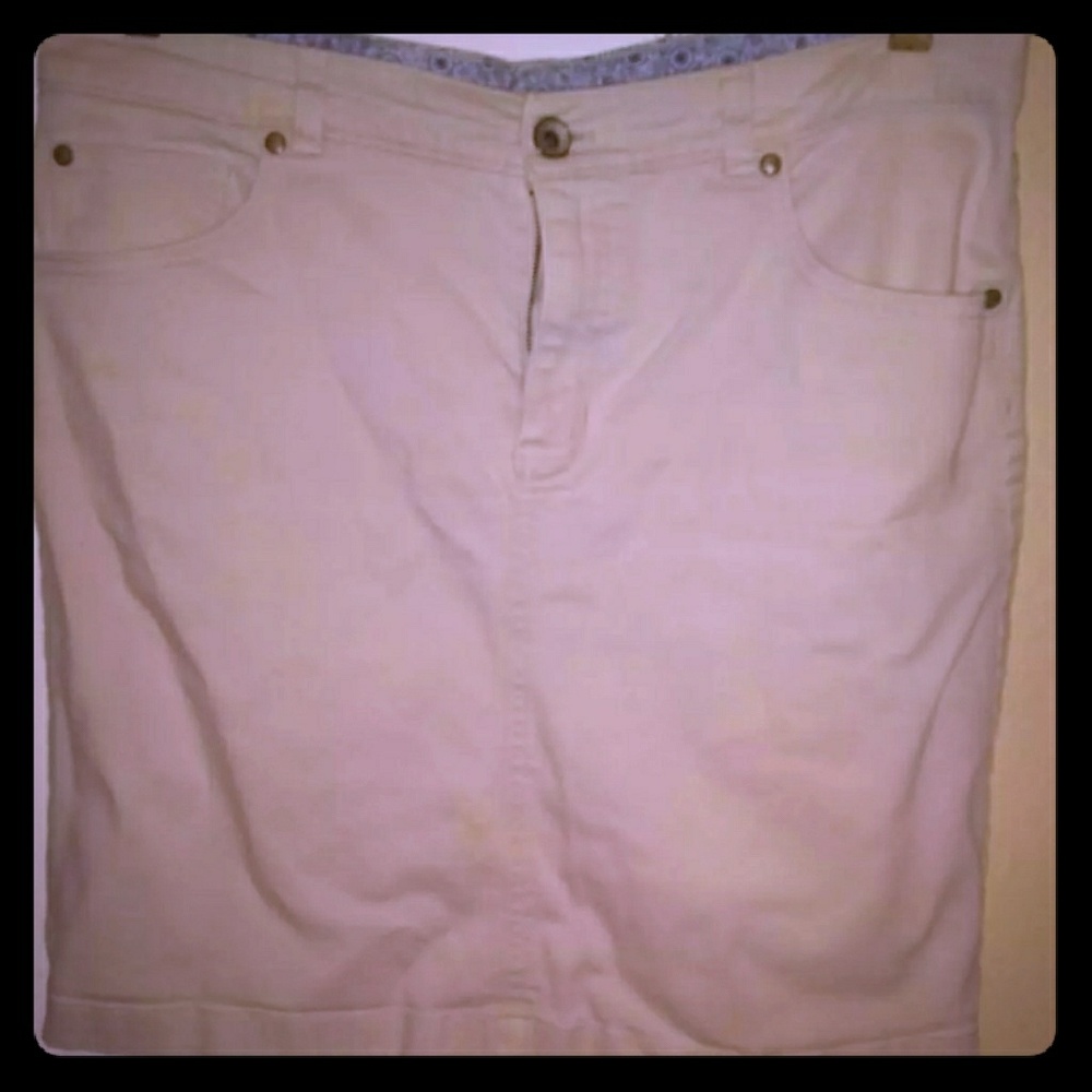Beige skirt